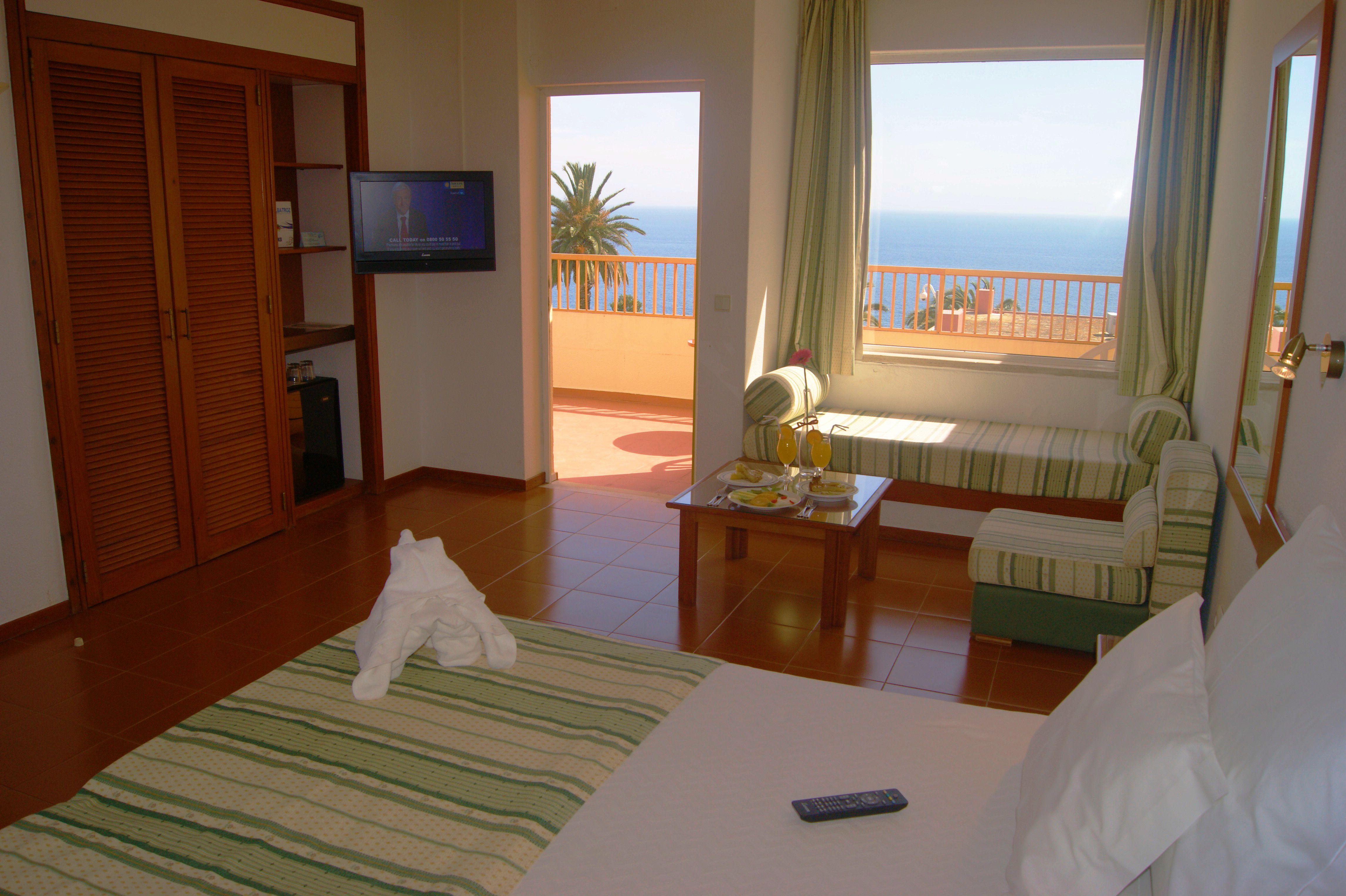 Hotel Baia Cristal Beach & Spa Resort Carvoeiro  Exterior photo