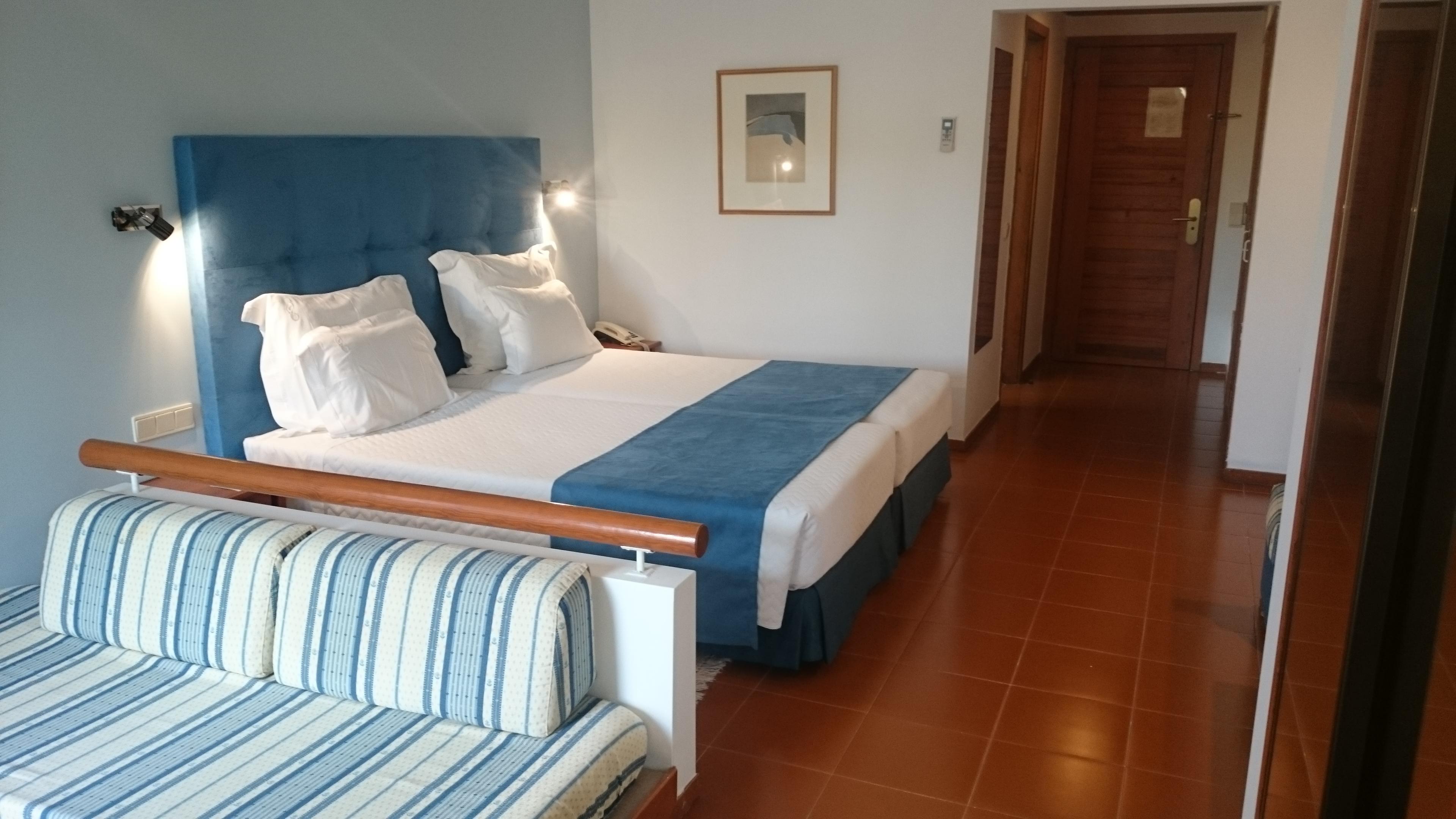 Hotel Baia Cristal Beach & Spa Resort Carvoeiro  Exterior photo